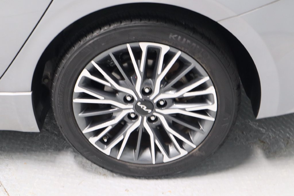 Used 2024 Kia Forte GT-Line FWD image 19