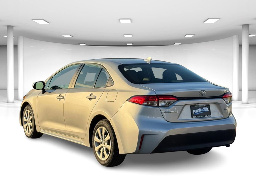 Used 2024 Toyota Corolla LE image 3
