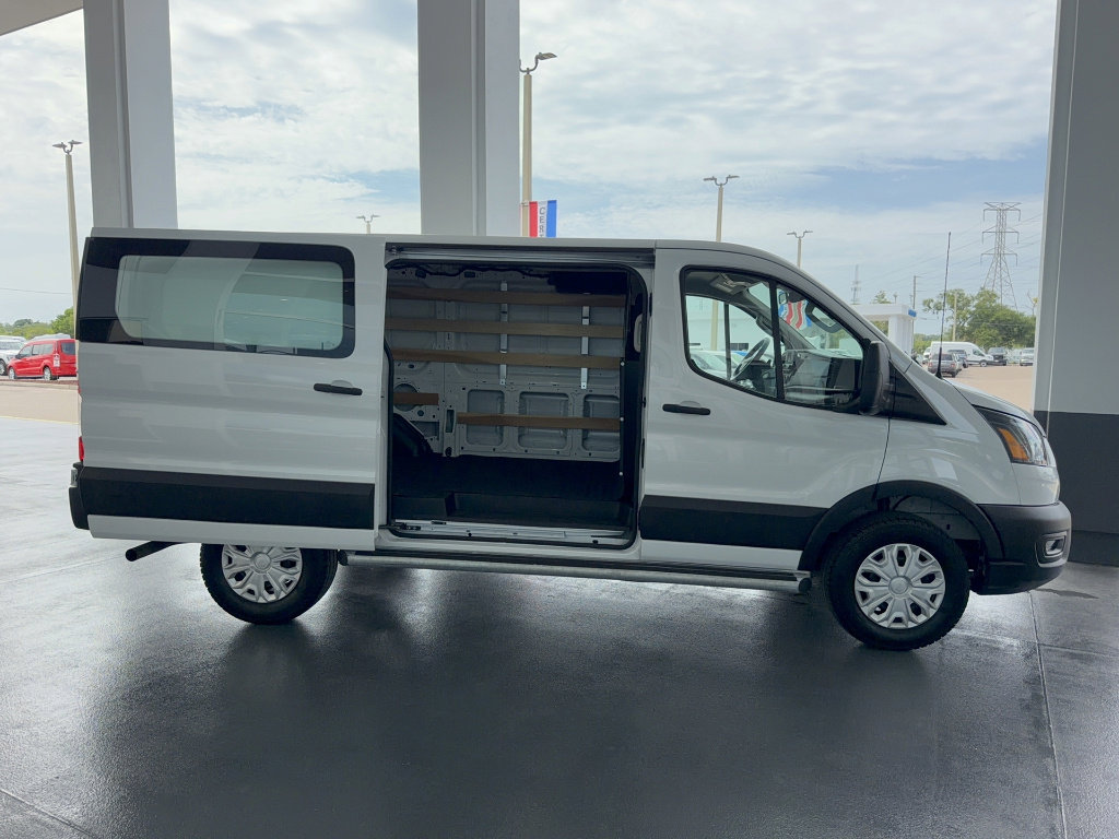Certified 2025 Ford Transit 250 Low Roof w/ Exterior Upgrade Package RWD image 6