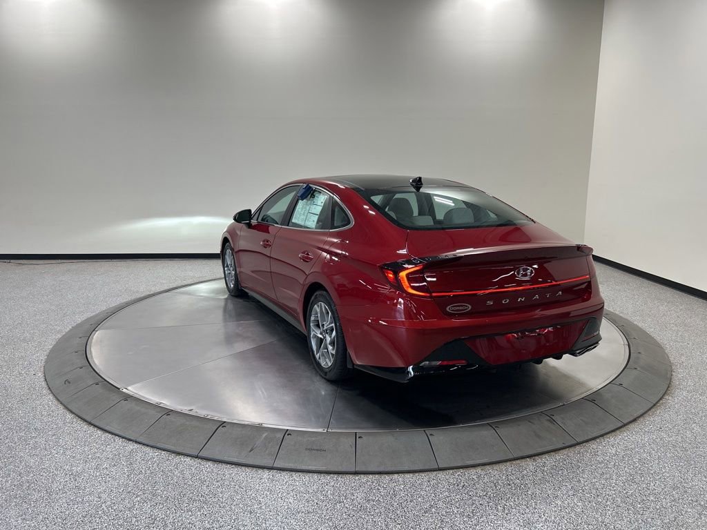 Used 2023 Hyundai Sonata SEL w/ Convenience Package FWD image 9