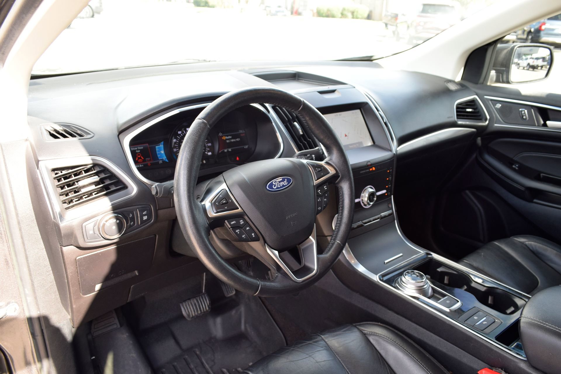 Certified 2020 Ford Edge Titanium image 17