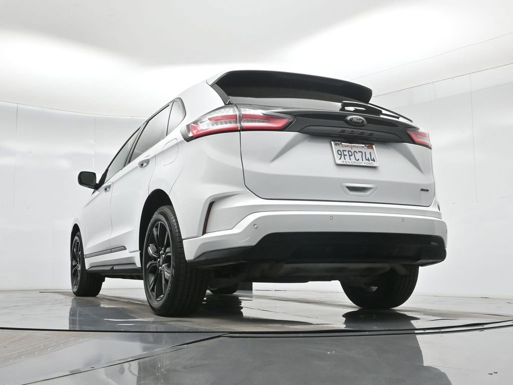 Certified 2023 Ford Edge SE w/ Black Appearance Package image 22