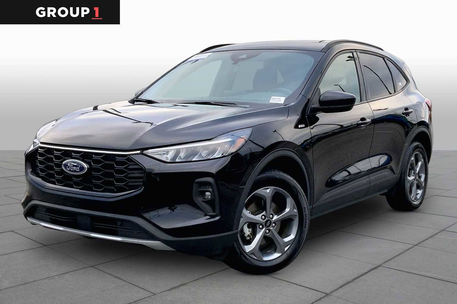 Certified 2025 Ford Escape ST-Line Select AWD/4WD image 1