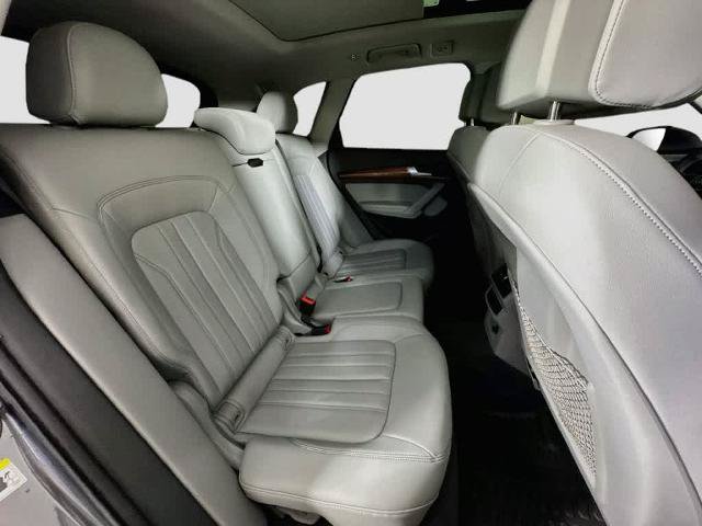 Used 2023 Audi Q5 2.0T Premium Plus AWD/4WD image 33