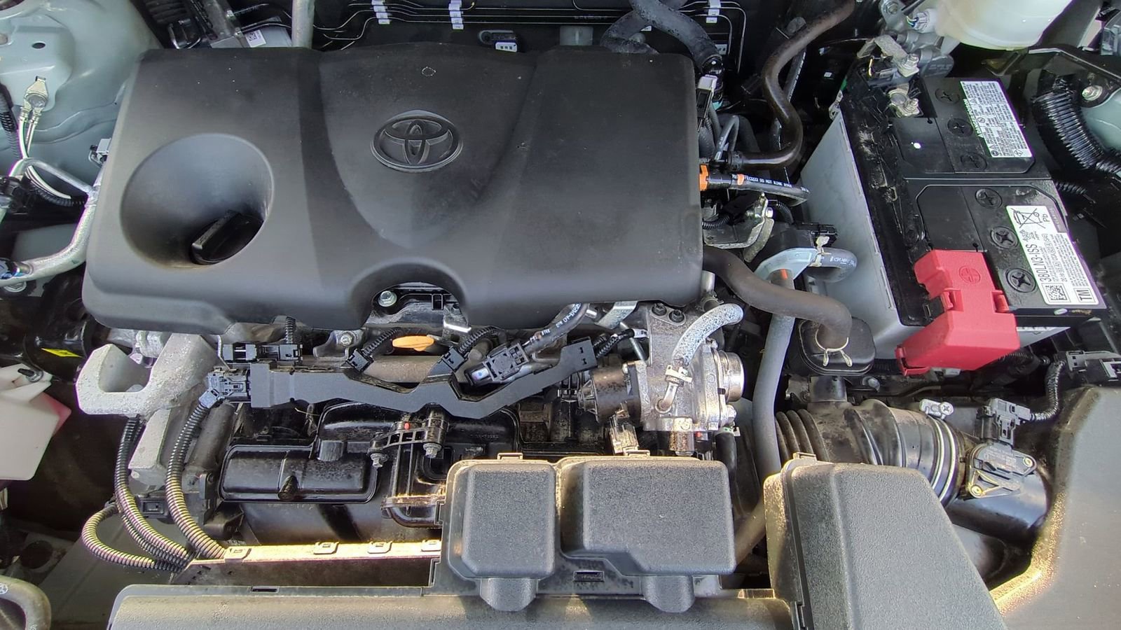 Used 2023 Toyota RAV4 XLE image 14