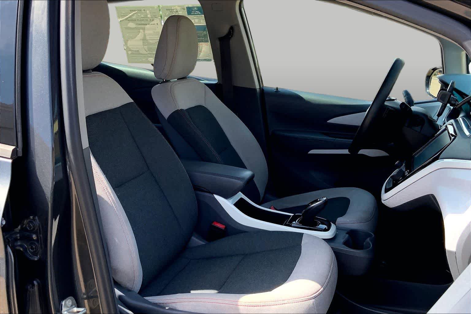 Used 2017 Chevrolet Bolt LT FWD image 8