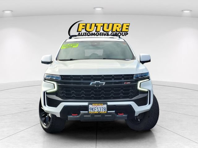 Used 2024 Chevrolet Suburban Z71 w/ Luxury Package AWD/4WD image 2