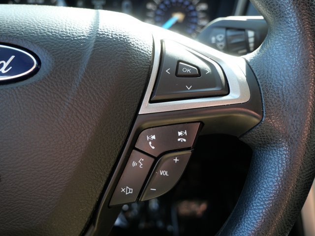 Certified 2017 Ford Fusion SE FWD image 19