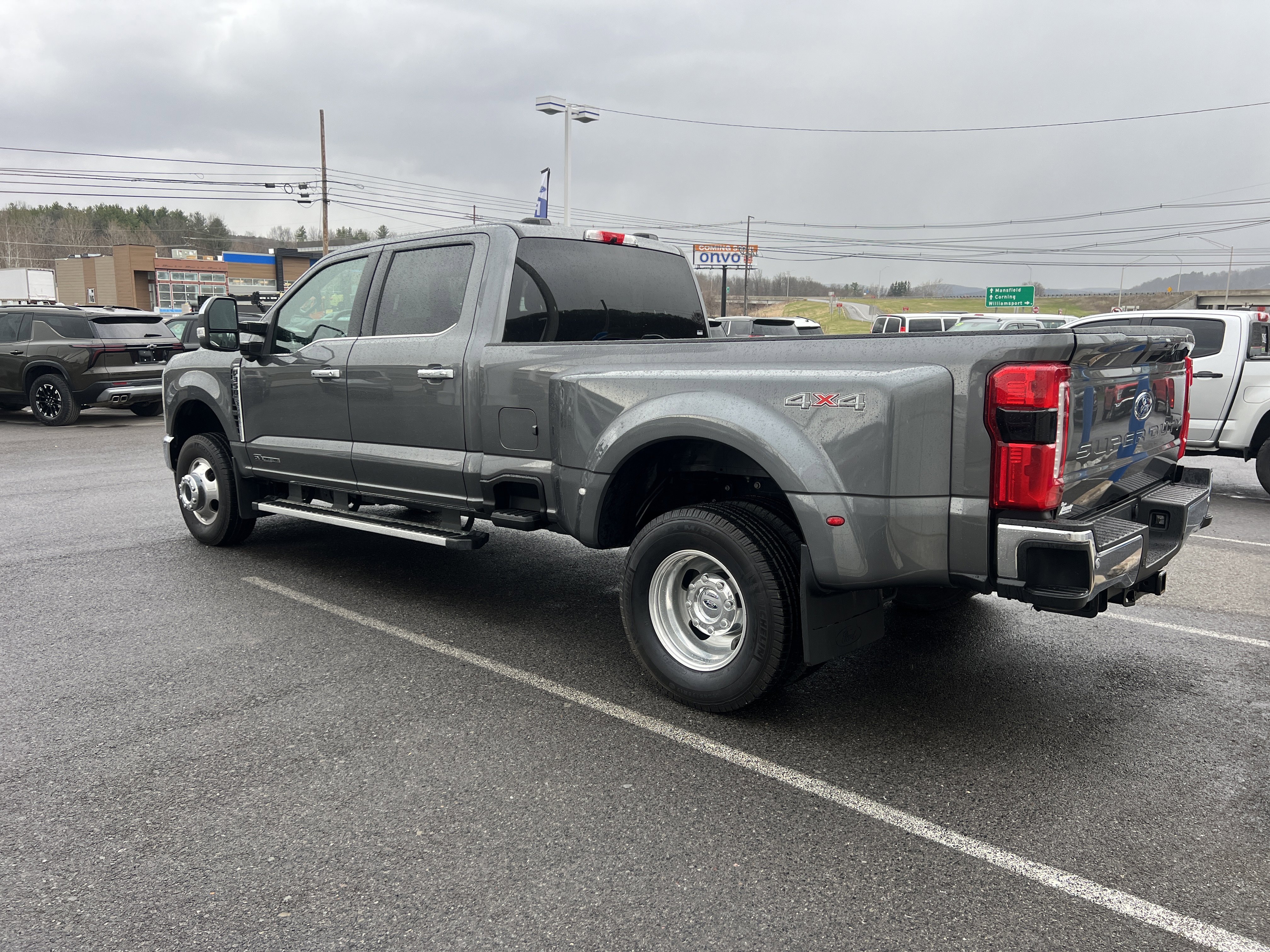 Certified 2025 Ford F350 Lariat AWD/4WD image 6