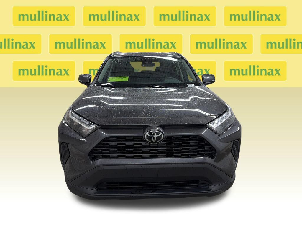 Used 2024 Toyota RAV4 XLE FWD image 16