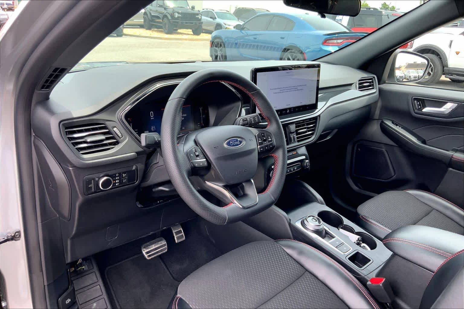 Certified 2024 Ford Escape ST-Line w/ Tech Pack #1 FWD image 17