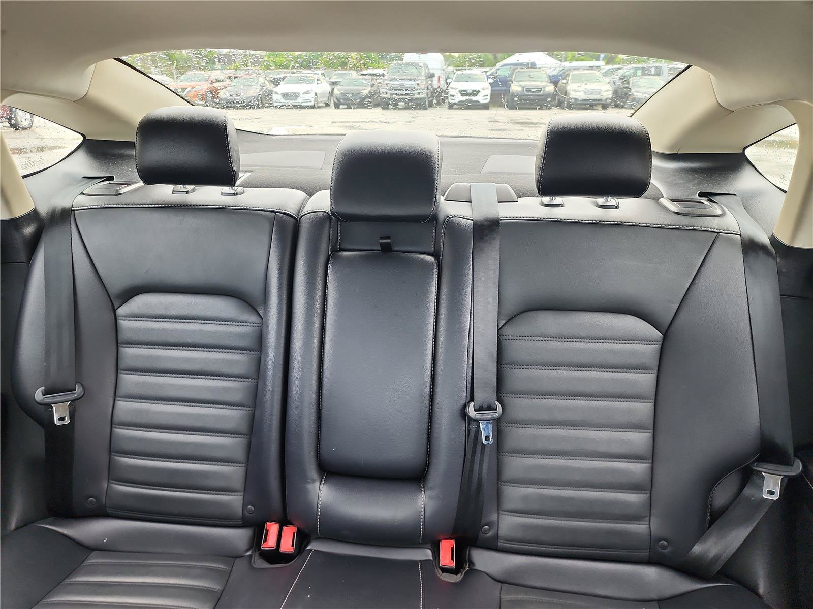 Certified 2018 Ford Fusion SE w/ Fusion SE Technology Package FWD image 11