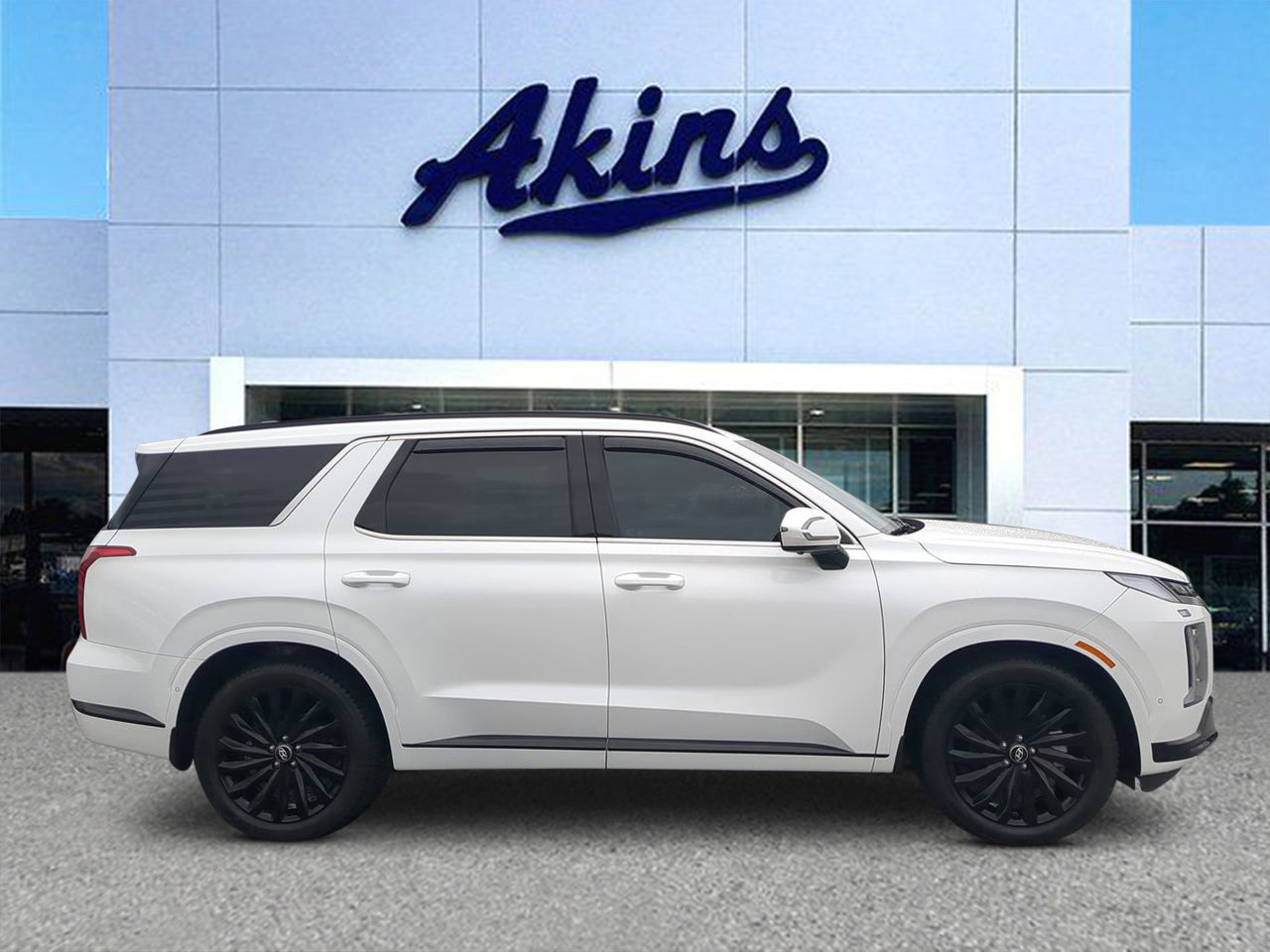 Used 2025 Hyundai Palisade Calligraphy image 5