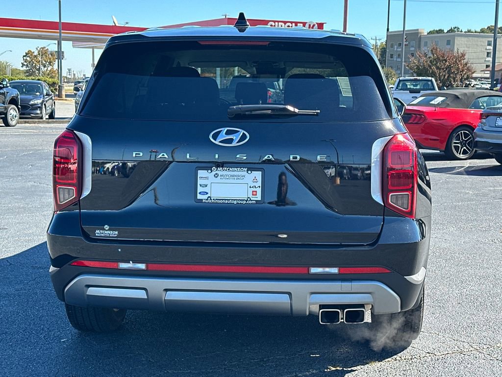 Used 2025 Hyundai Palisade SE image 4