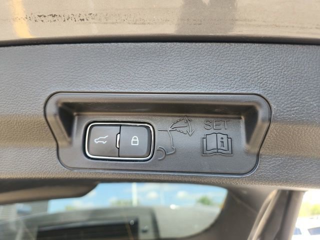 Certified 2023 Ford Explorer XLT w/ Equipment Group 202A image 21