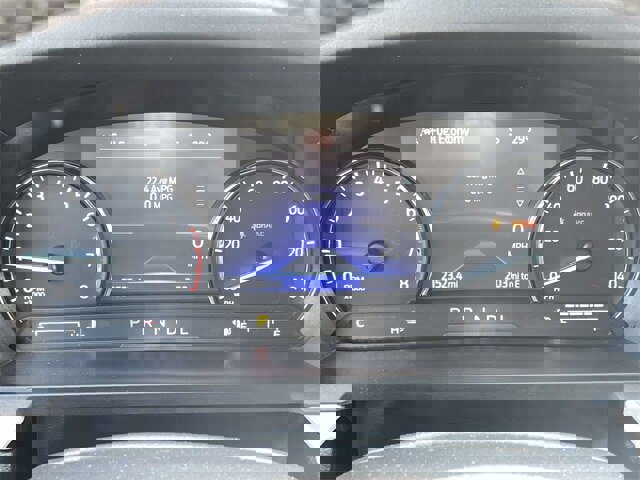 Certified 2022 Ford Explorer XLT w/ Equipment Group 202A image 34