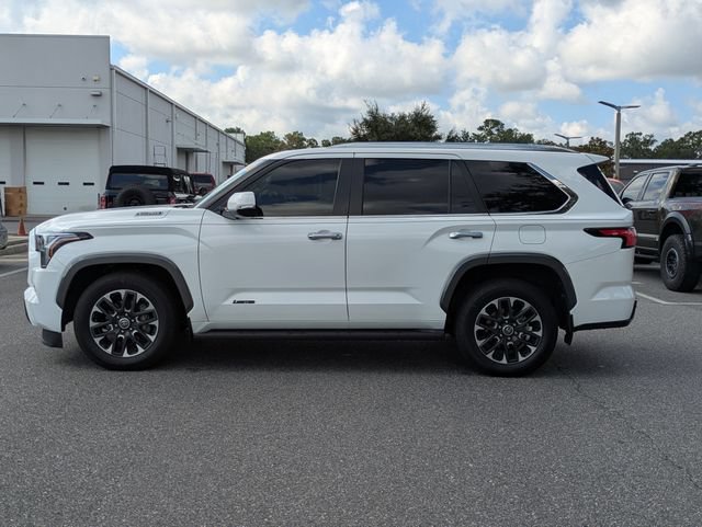 Used 2024 Toyota Sequoia Limited w/ Tow Technology Package AWD/4WD image 6