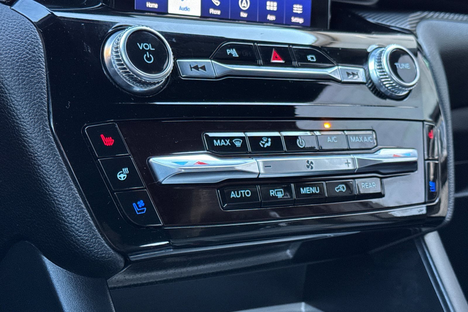 Certified 2022 Ford Explorer ST w/ Equipment Group 401A image 29