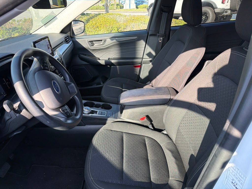 Certified 2025 Ford Escape Active FWD image 7