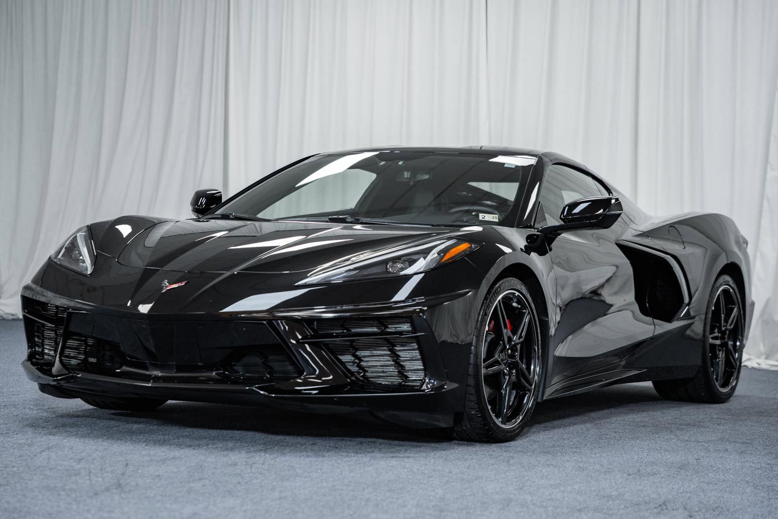 Used 2022 Chevrolet Corvette Stingray Coupe w/ 1LT image 3