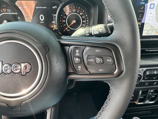 Used 2025 Jeep Gladiator Sport AWD/4WD image 20