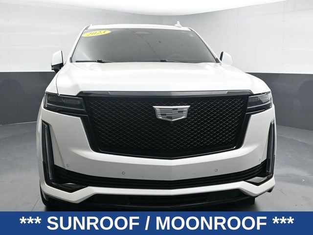 Used 2023 Cadillac Escalade Sport Platinum w/ LPO, ONYX Package AWD/4WD image 4