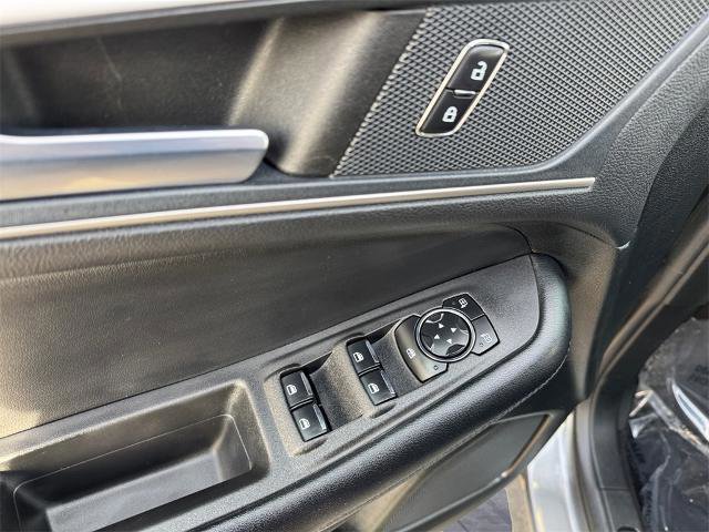 Certified 2023 Ford Edge SEL image 13