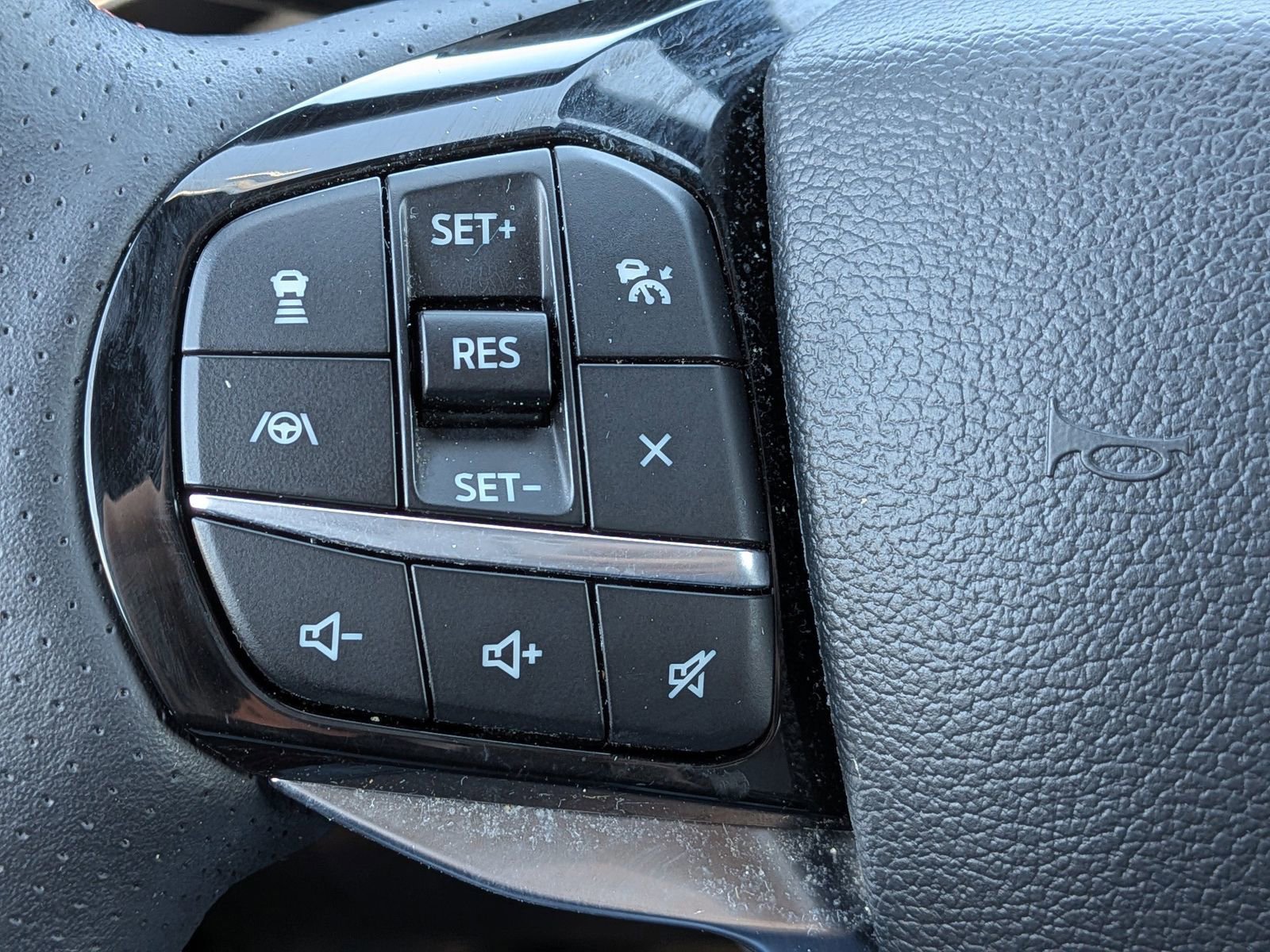 Certified 2023 Ford Explorer ST-Line w/ Class IV Trailer Tow Package image 29