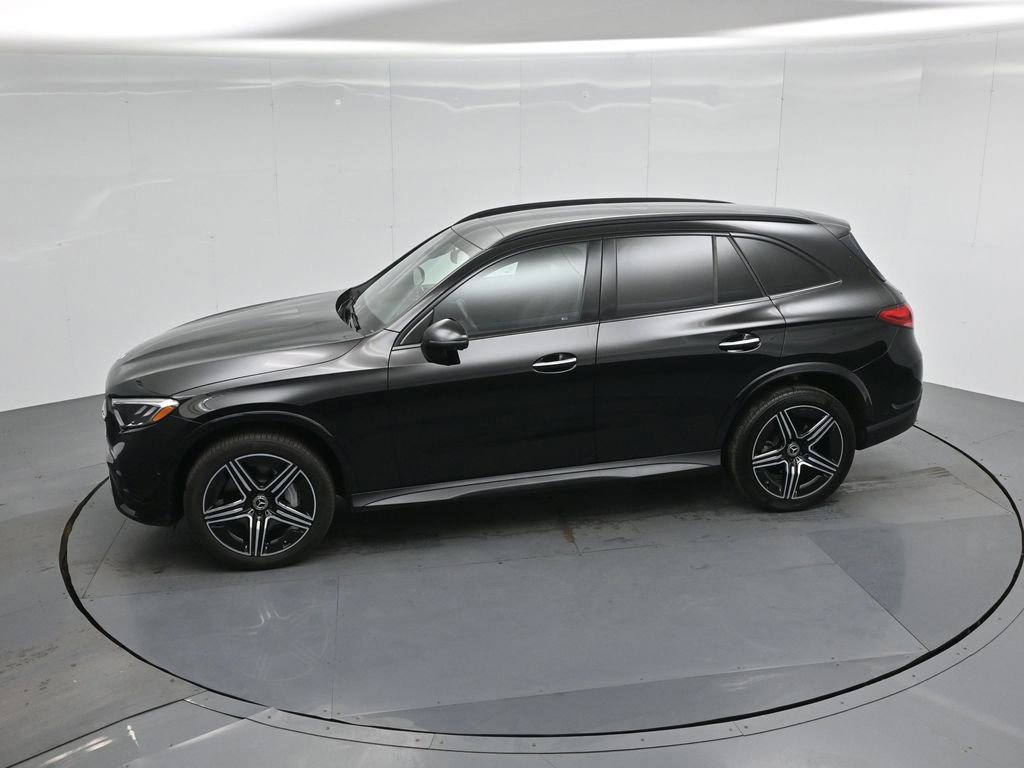 Used 2023 Mercedes-Benz GLC 300 image 23