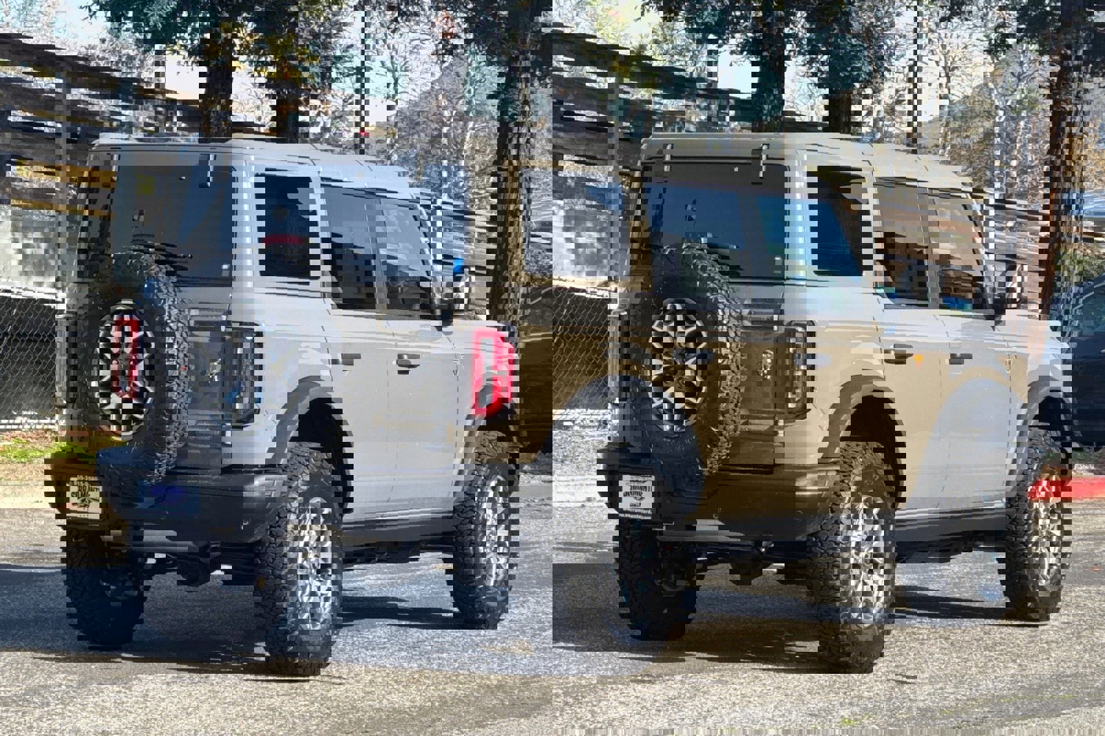 Certified 2025 Ford Bronco Badlands image 4