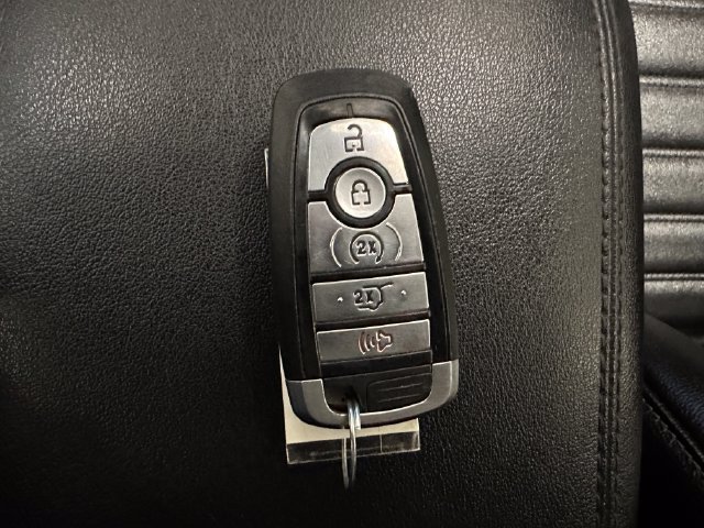 Certified 2022 Ford Edge SEL w/ Convenience Package AWD/4WD image 16