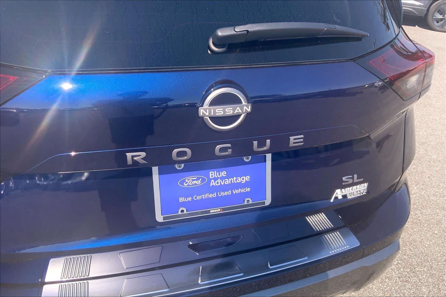 Used 2025 Nissan Rogue SL FWD image 31