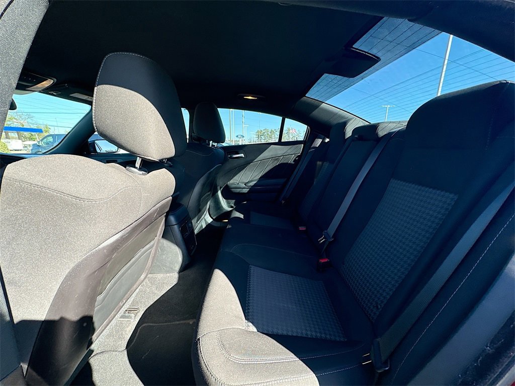 Used 2023 Dodge Charger R/T w/ Blacktop Package image 17