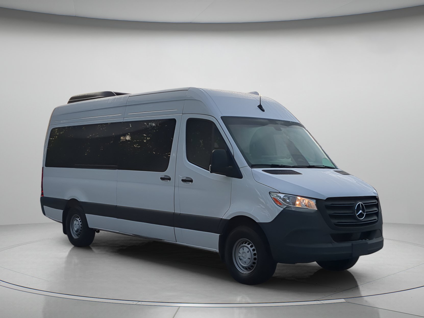 Used 2025 Mercedes-Benz Sprinter 2500 image 38