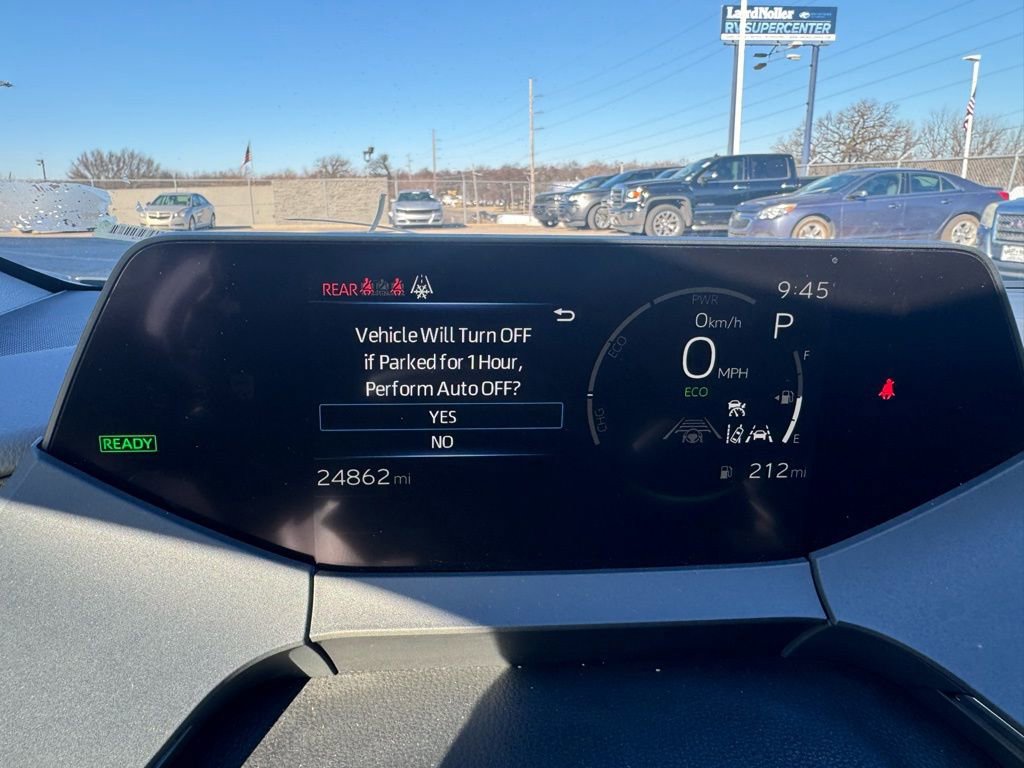 Used 2025 Toyota Prius LE image 4