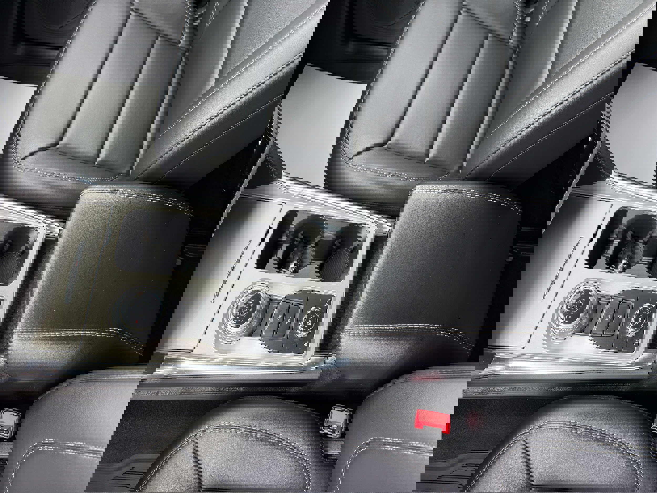 Certified 2023 Ford Explorer XLT w/ Equipment Group 202A image 16