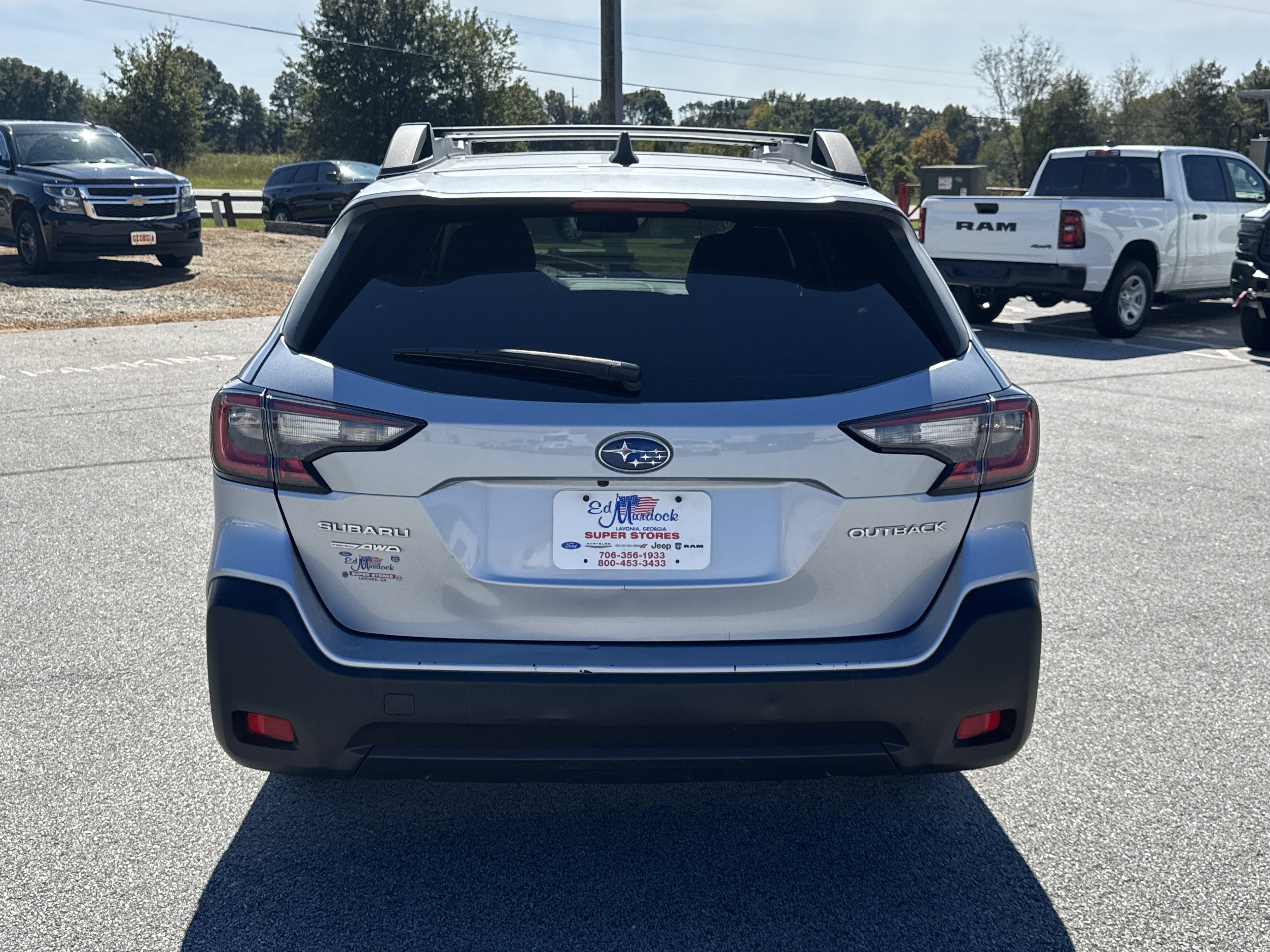 Used 2023 Subaru Outback Premium AWD/4WD image 6