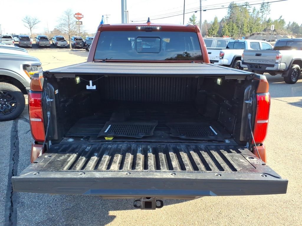 Used 2025 Toyota Tacoma TRD Off-Road AWD/4WD image 13