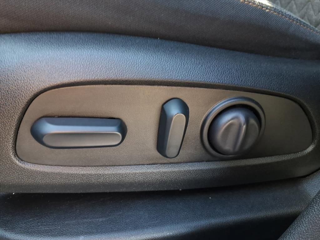 Used 2024 Chevrolet Equinox LT image 25