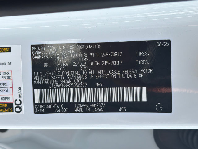 Used 2025 Toyota 4Runner SR5 AWD/4WD image 35