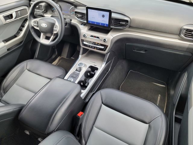Certified 2023 Ford Explorer XLT w/ Equipment Group 202A AWD/4WD image 40