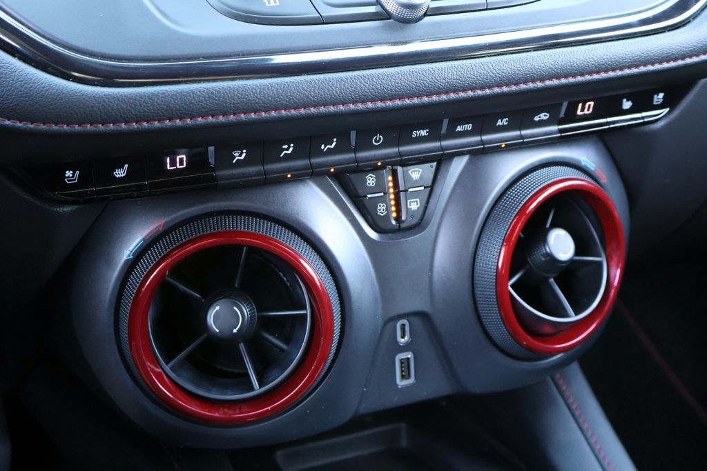 Used 2019 Chevrolet Blazer RS FWD image 36