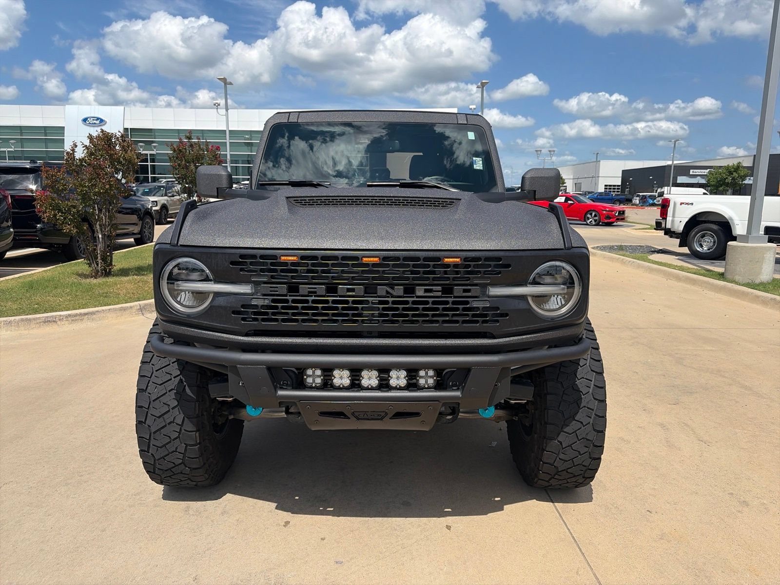 Certified 2021 Ford Bronco Outer Banks w/ Sasquatch Package AWD/4WD image 8