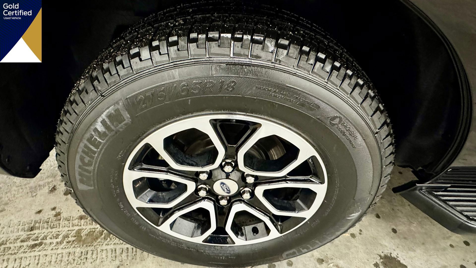 Certified 2024 Ford Expedition XLT image 9