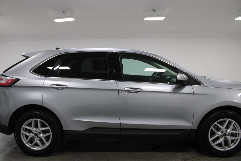 Certified 2024 Ford Edge SEL AWD/4WD image 12