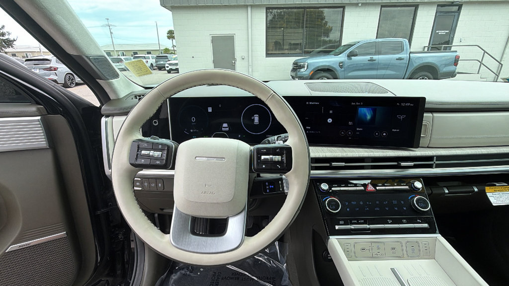 Used 2025 Hyundai Santa Fe Calligraphy FWD image 16