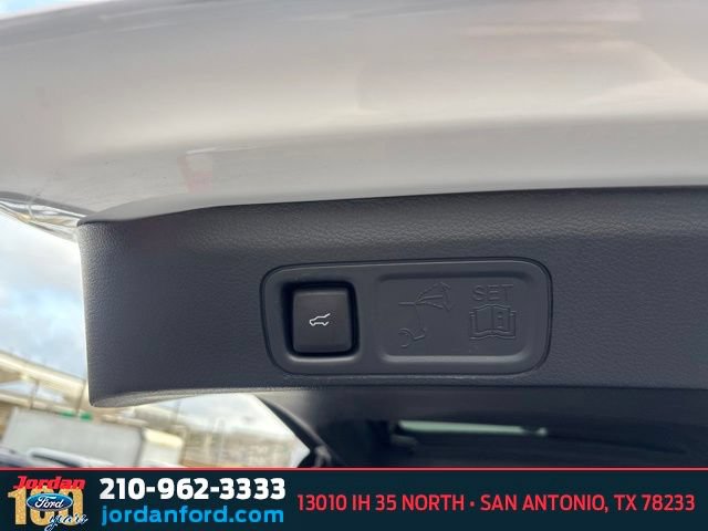 Certified 2024 Ford Expedition Max XLT RWD image 15