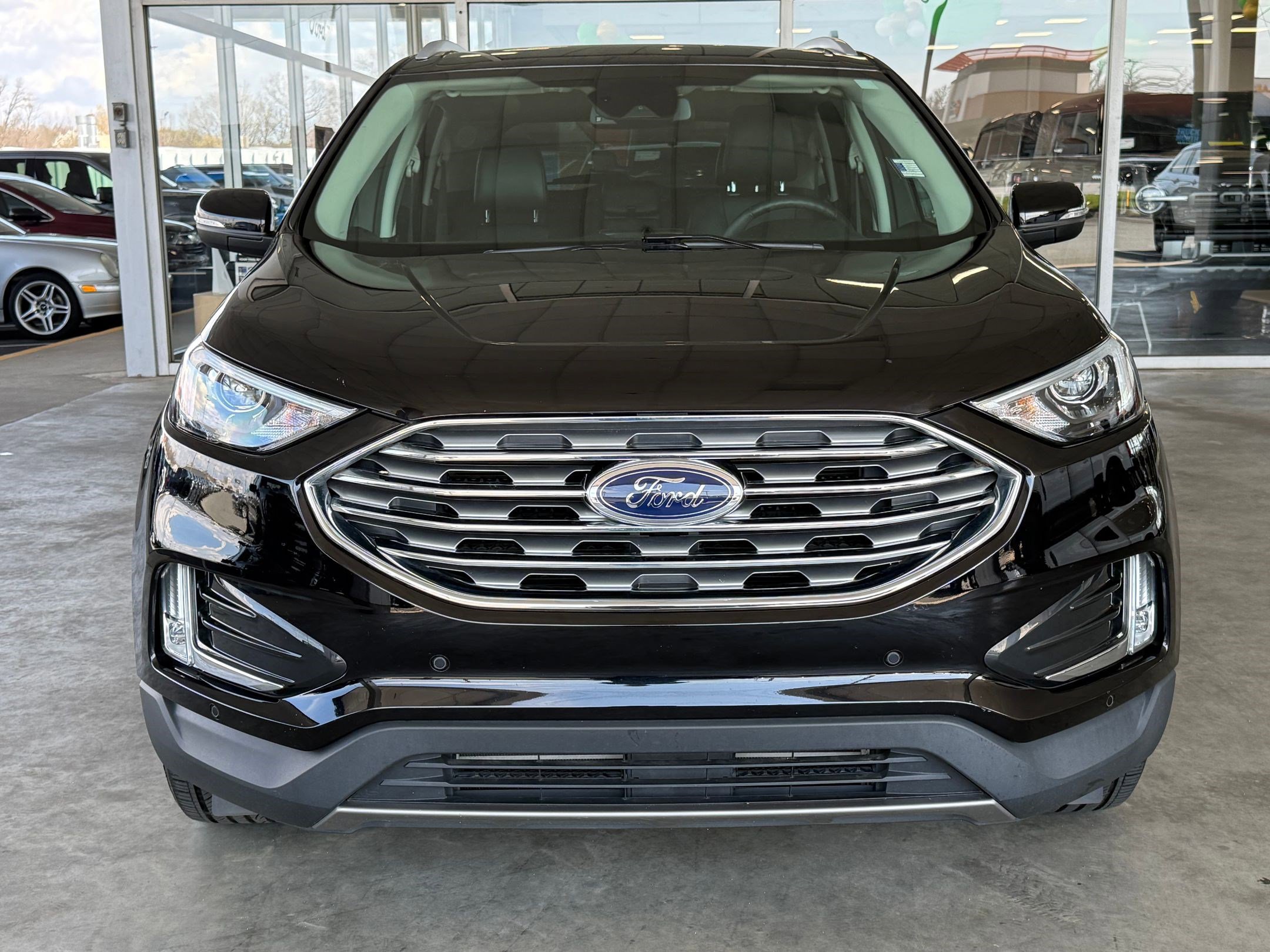 Certified 2022 Ford Edge Titanium w/ Cargo Accessory Package image 6