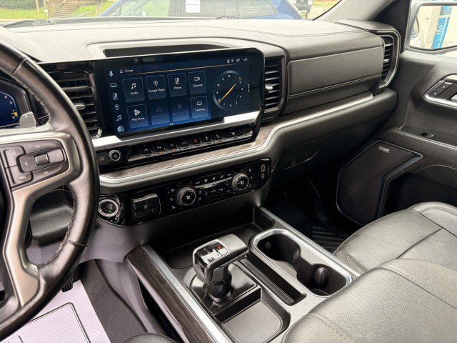 Used 2023 Chevrolet Silverado 1500 LTZ w/ LTZ Premium Package AWD/4WD image 23