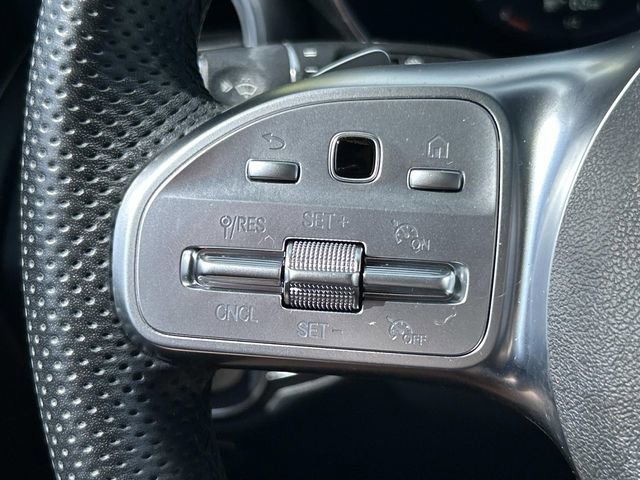 Used 2021 Mercedes-Benz GLC 300 image 35
